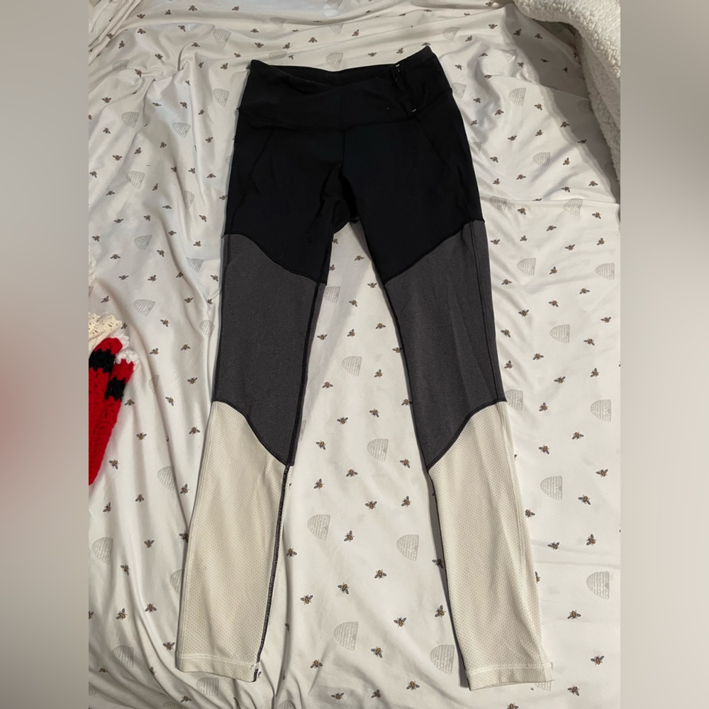 Some clothes I’m selling :)